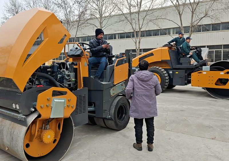 國外客戶來我廠參觀考察，并達成合作意向